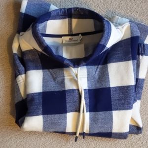 Vineyard Vines sweater